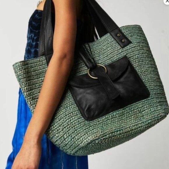 Free People En Riva Raffia + Leather Hand Crafted Tote Bag Moss Green - Picture 1 of 4